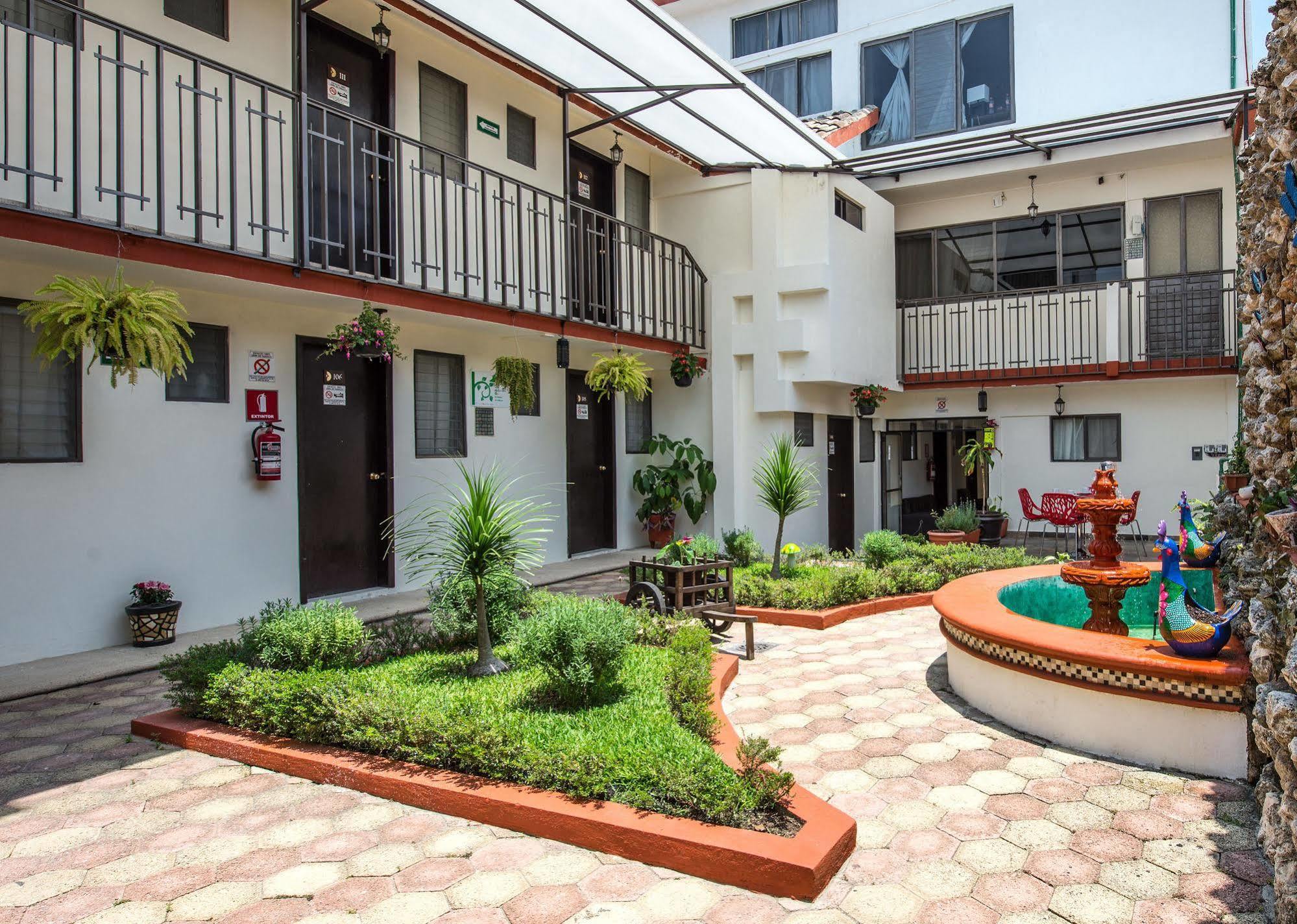 Hotel Lunada Comitan de Dominguez Kültér fotó